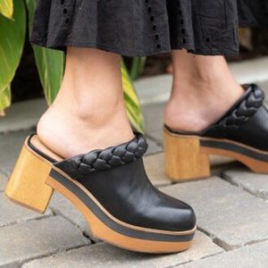 Bernardo Saffia Clogs - Black - 7.5